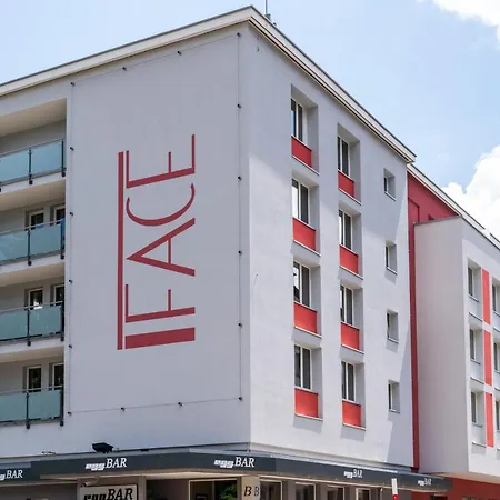 Appartement Face 3*