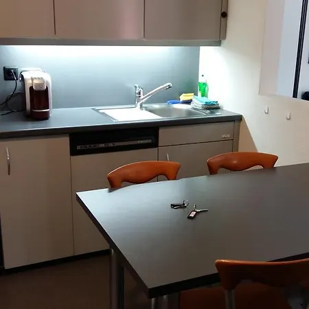 Face ダヴォス・プラッツ