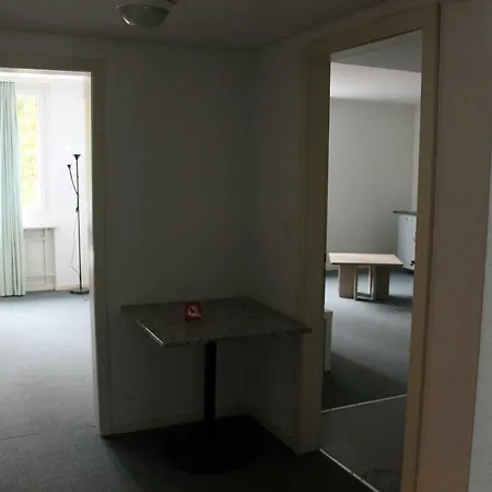 Face ダヴォス・プラッツ