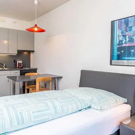 Face アパート ダヴォス・プラッツ